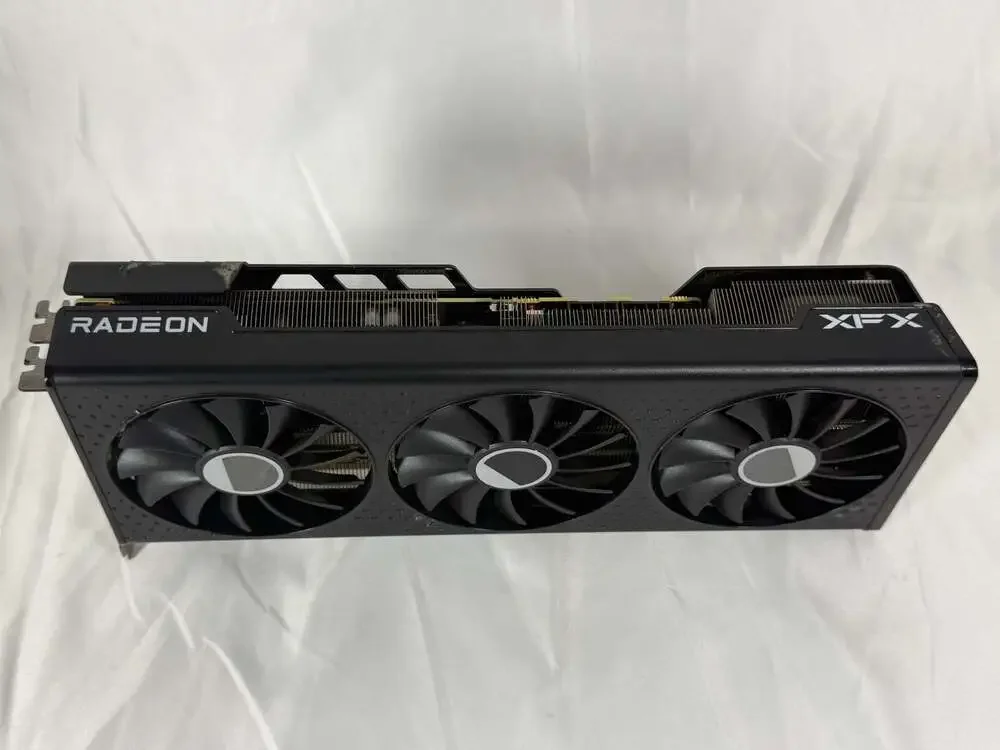 XFX Speedster QICK 319 Radeon RX 7700 XT Black Edition